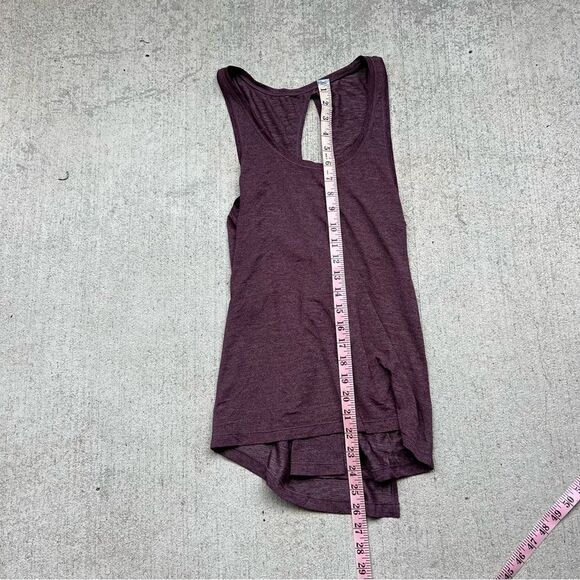 Lululemon hold & let flow tank women’s M - Picture 6 of 10